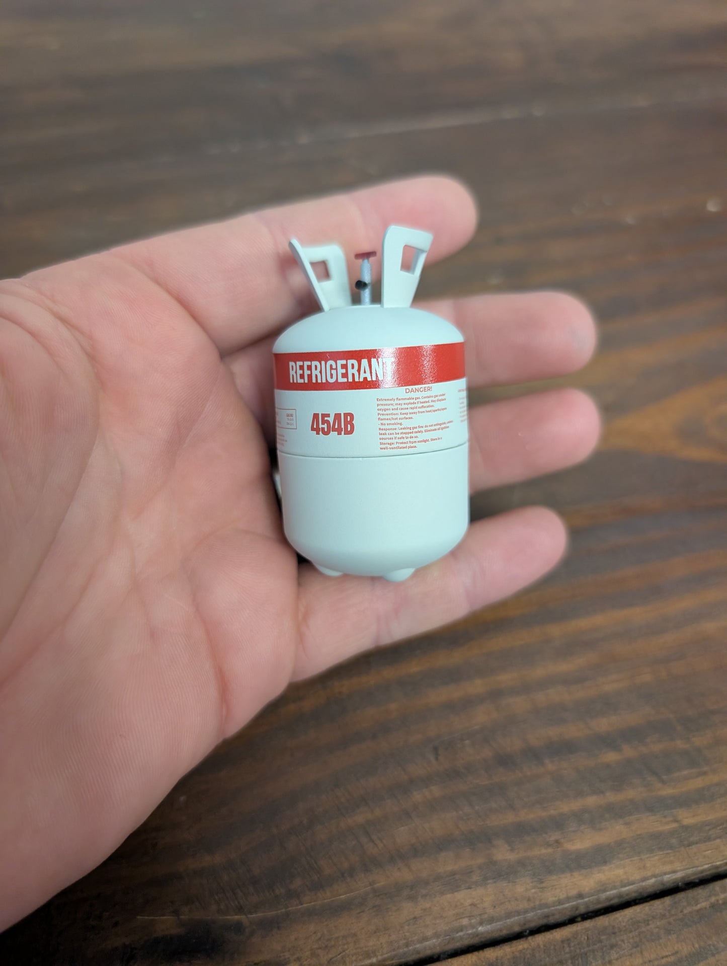 LIMITED EDITION Mini R454B Refrigerant Tank Model
